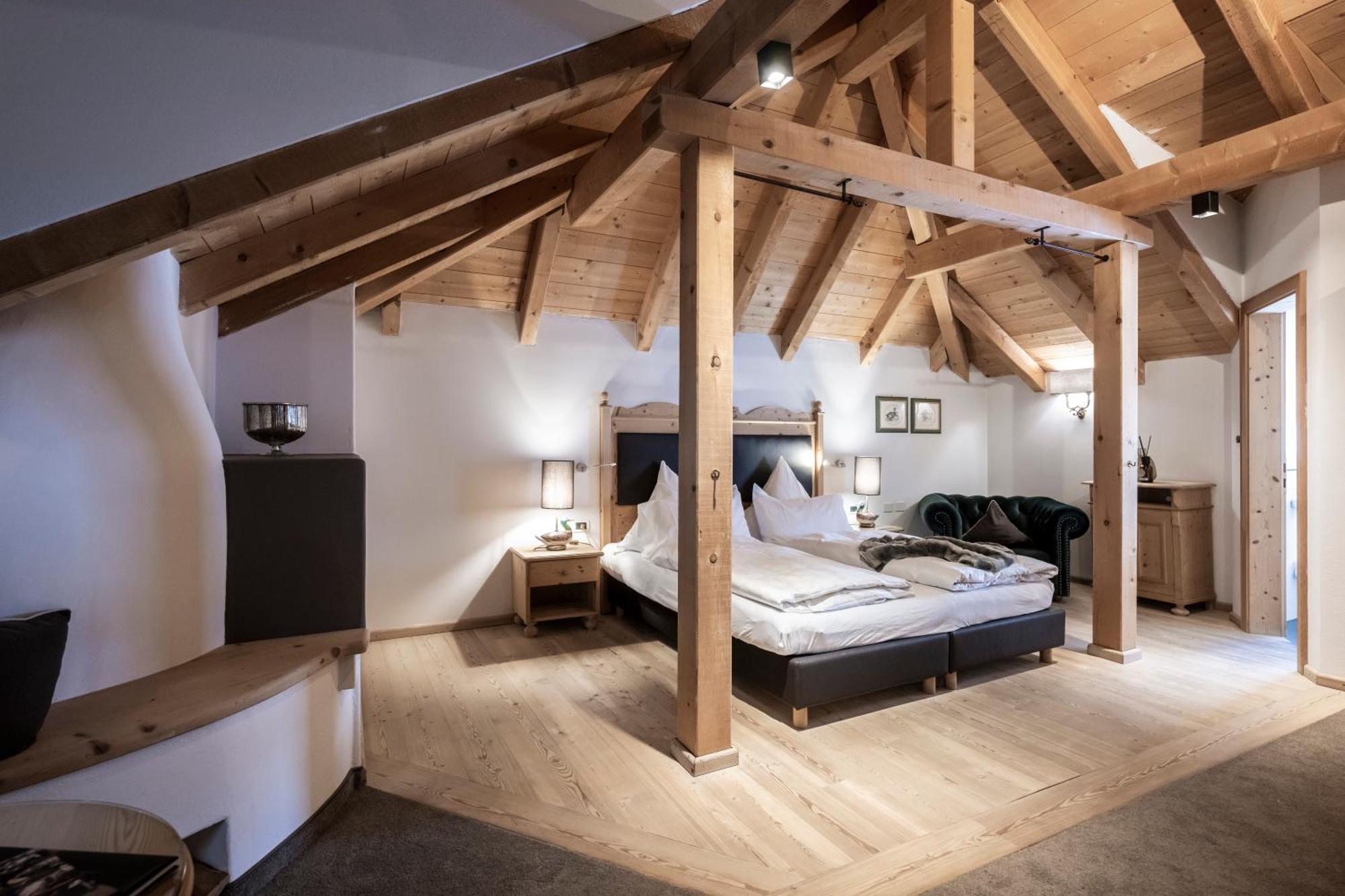 Hotel Acadia - Adults Mountain Home Сельва-ді-Валь-Гардена Екстер'єр фото